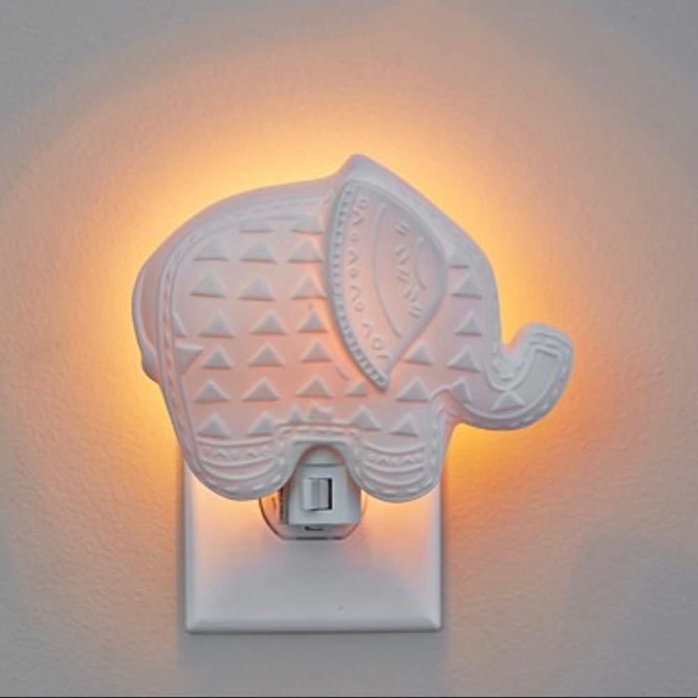 Pottery barn ceramic elephant nightlight